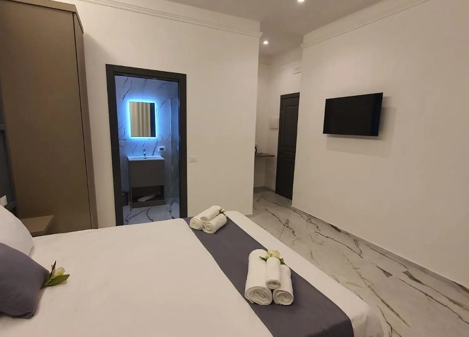 Mikale Luxury Rooms Casteltermini Italy